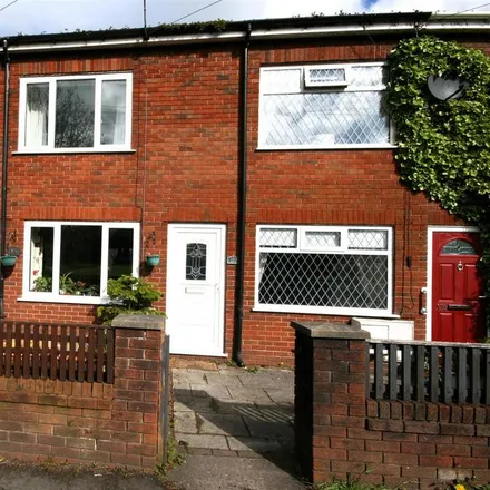 Rent this 2 bed townhouse on Liverpool Road in Skelmersdale, WN8 8BS
