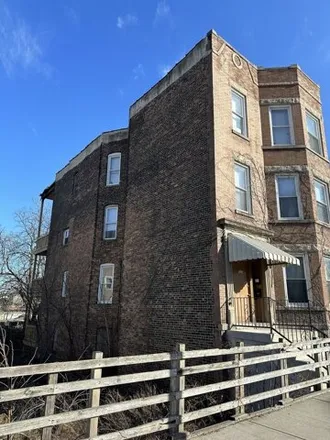 Image 2 - 9023 S Houston Ave, Chicago, Illinois, 60617 - House for sale