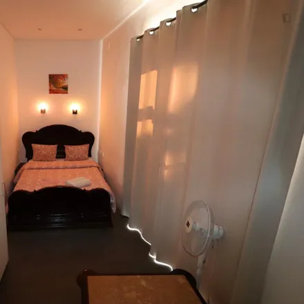 Rent this 8 bed room on Everest Montanha in Calçada do Garcia 15, 1150-049 Lisbon