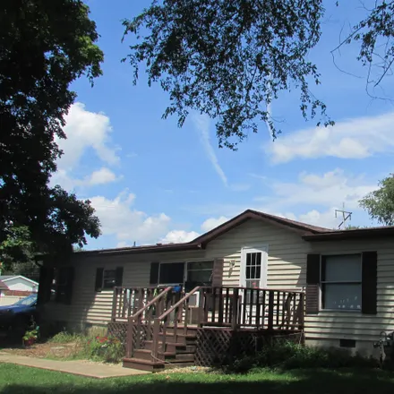 Buy this 3 bed house on 964 South 9th Street in Mitchell, Lawrence County