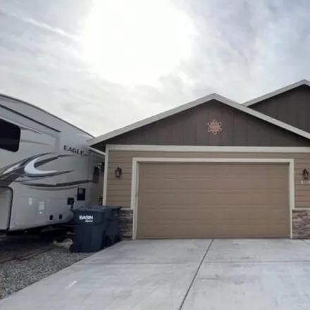 Buy this 3 bed house on 4274 Des Moines Lane in Pasco, WA 99301