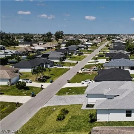 Image 4 - 439 Northwest 6th Terrace, Cape Coral, FL 33993, USA - House for sale