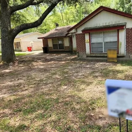 Rent this 3 bed house on 23516 Pine Forest in Montgomery County, TX 77357