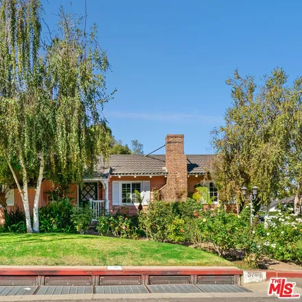 Image 2 - 3761 Wrightwood Drive, Los Angeles, CA 91604, USA - House for sale