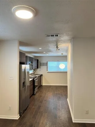 Image 3 - 4345 Travis Street, Dallas, TX 75221, USA - Apartment for rent