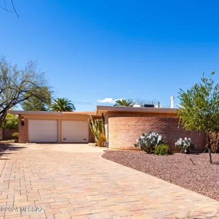 Buy this 3 bed house on 478 South Brighton Lane in Tucson, AZ 85711