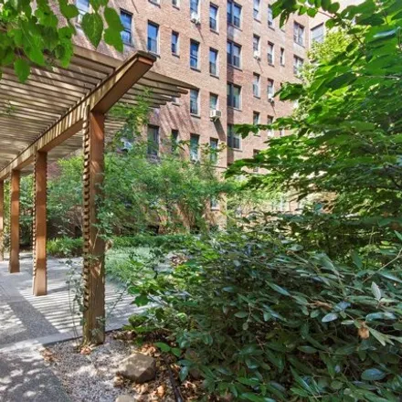 Image 9 - 83-12 35th Avenue, New York, NY 11372, USA - Apartment for sale