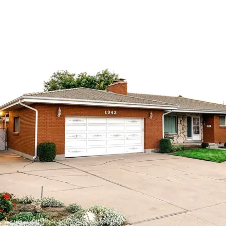 Image 2 - 4100 Holladay Boulevard, Holladay, UT 84124, USA - House for sale