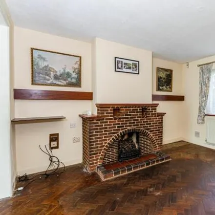 Image 5 - Howard Road, Seer Green, HP9 2XS, United Kingdom - House for sale