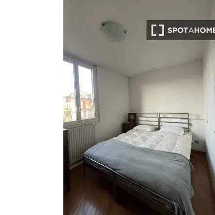 Rent this 2 bed room on Via Giovanni Battista Sammartini 29 in 20125 Milan MI, Italy