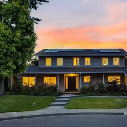 Buy this 5 bed house on Foothill Middle School in Ebano Drive, Walnut Creek