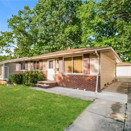 Image 2 - 5605 Andover Blvd, Garfield Heights, Ohio, 44125 - House for sale