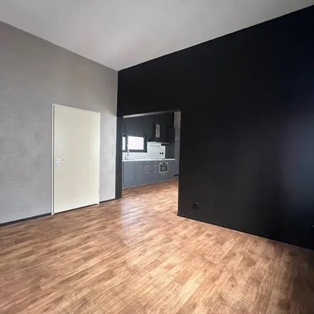 Rent this 1 bed apartment on Wijnbrugstraat 21 in 3011 XW Rotterdam, Netherlands