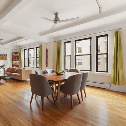 Image 2 - 41 West 96th Street, New York, NY 10025, USA - Apartment for sale
