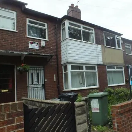 Rent this 4 bed duplex on 15 Park View Road in Leeds, LS4 2LG