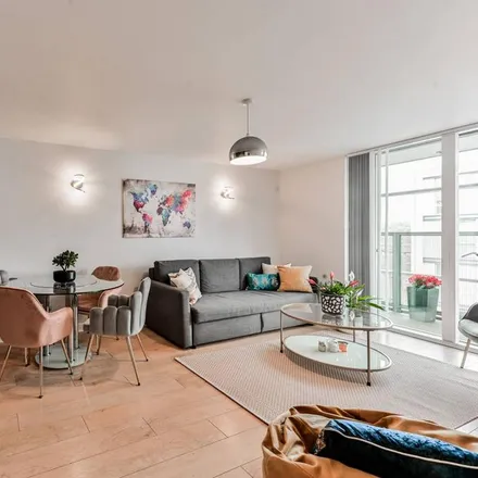 Rent this 2 bed apartment on Judd House in Great Amwell Lane, London