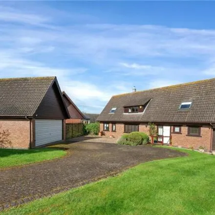 Buy this 4 bed house on Barkers Field in Long Clawson, LE14 4PL