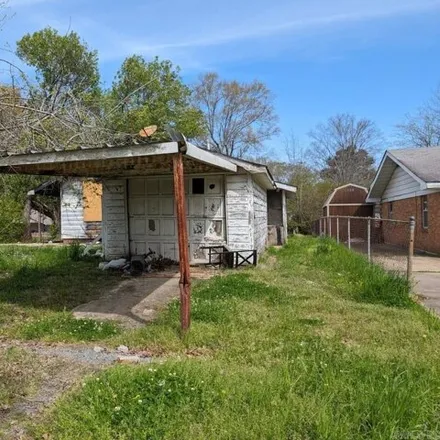 Image 3 - 1579 South Maple Street, Pine Bluff, AR 71603, USA - House for sale