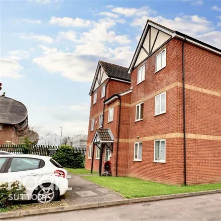 Rent this 1 bed apartment on 6 Foxglove Way in London, SM6 7JU