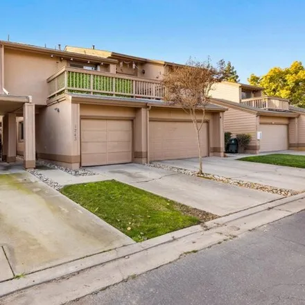 Buy this 3 bed townhouse on 1270 Noyes Street in Visalia, CA 93277