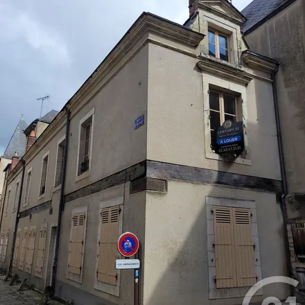 Rent this 5 bed apartment on 2 Rue Saint-Benoît in 72000 Le Mans, France