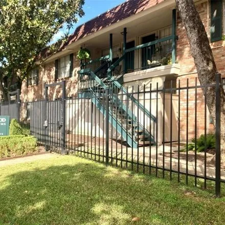 Buy this 2 bed condo on Candlewood Lane in Houston, TX 77057