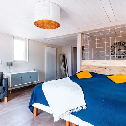 Rent this 2 bed duplex on 26130 Saint-Restitut