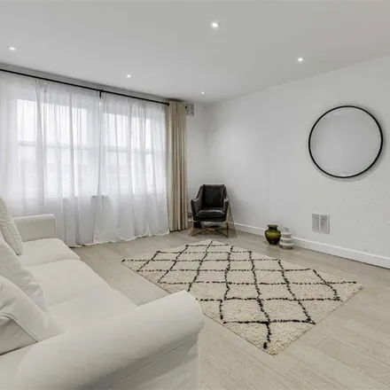 Rent this 1 bed apartment on 125 Victoria Way in London, SE7 7NX
