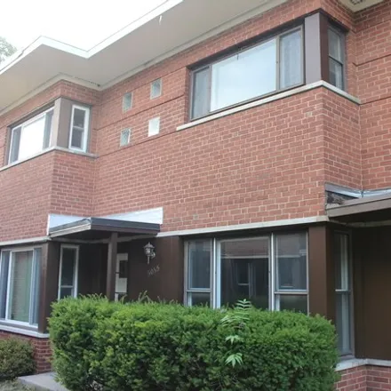 Rent this 2 bed townhouse on Sunrise of Wilmette in 615 Ridge Road, Wilmette
