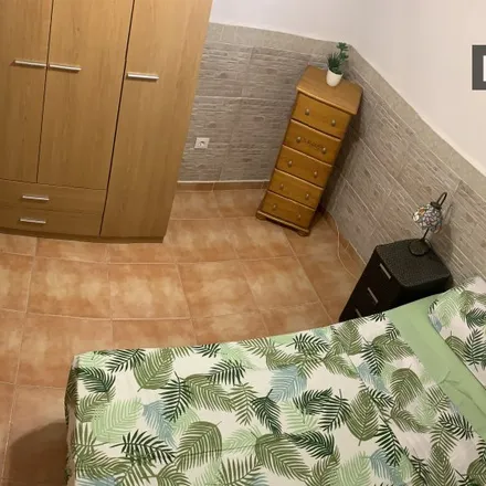 Rent this 2 bed room on Carrer de la Coronació in 46035 Valencia, Spain