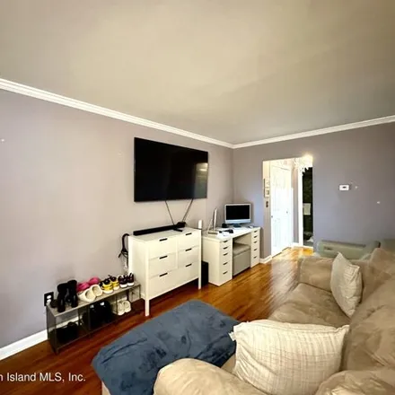 Image 5 - 159 Cromwell Avenue, New York, NY 10304, USA - Condo for sale