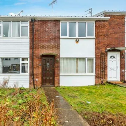 Image 1 - St Christopher's Close, Dunstable, LU5 4PD, United Kingdom - Townhouse for sale
