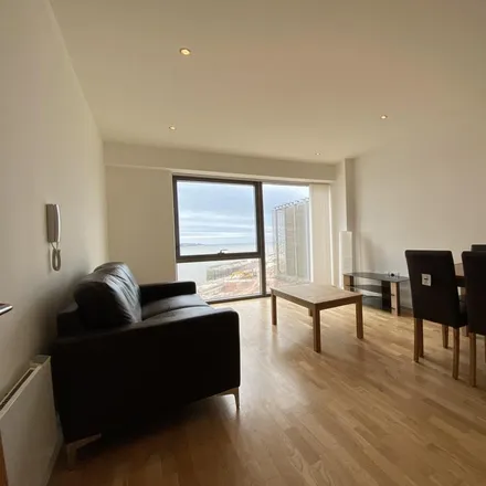 Image 1 - Alexandra Tower, 19 Princes Parade, Liverpool, L3 1BD, United Kingdom - Townhouse for rent