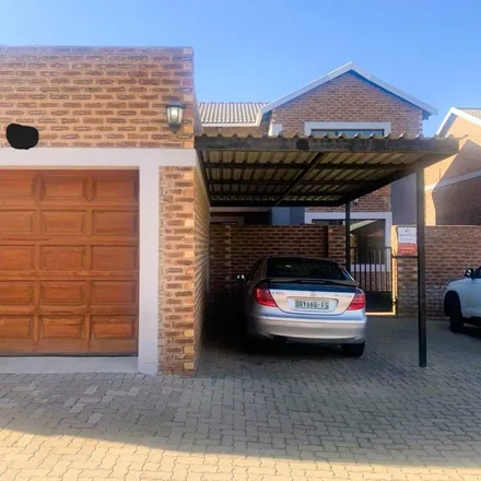 Image 9 - Klawer Street, Moqhaka Ward 17, Moqhaka Local Municipality, 1499, South Africa - Townhouse for rent