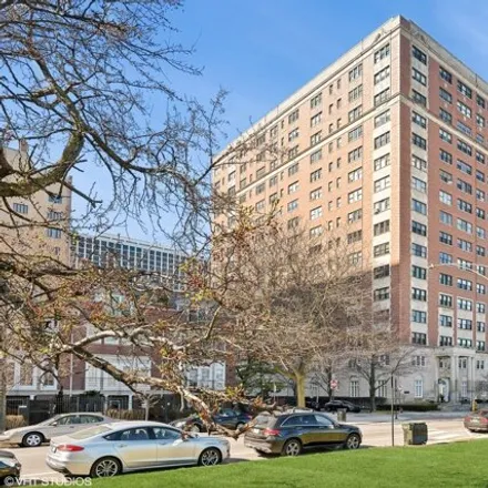 Buy this 3 bed condo on 4300 N Marine Dr Apt 304 in Chicago, Illinois