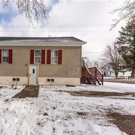 Image 6 - 273 East Grant Street, Augusta, Eau Claire County, WI 54722, USA - House for sale