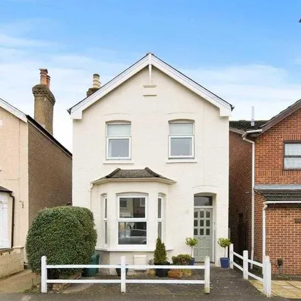Rent this 3 bed house on 31 Fruen Road in London, TW14 9NT