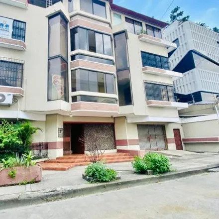 Rent this 2 bed apartment on Edificio Medical Plaza in Wenceslao Pareja, 090909