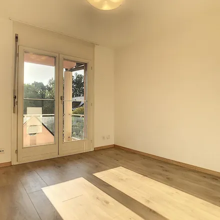 Rent this 3 bed apartment on Rue du Village 39 in 1295 Mies, Switzerland