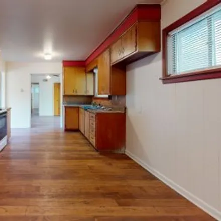 Buy this 2 bed apartment on 3409 Robinhood Lane in Sherwood, Texarkana