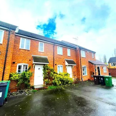 Rent this 2 bed townhouse on Pitchwood Close in Darlaston, WS10 8BF