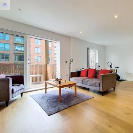 Rent this 1 bed room on Newington House in 10 Lismore Boulevard, London