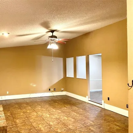 Image 3 - 2237 Phoenix Drive, Garland, TX 75040, USA - House for rent