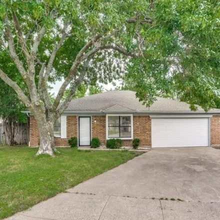 Buy this 3 bed house on 6400 Twin Spruce Ct in Arlington, Texas