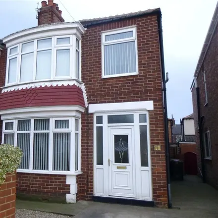 Rent this 3 bed duplex on Ripon Road in Redcar, TS10 3QW