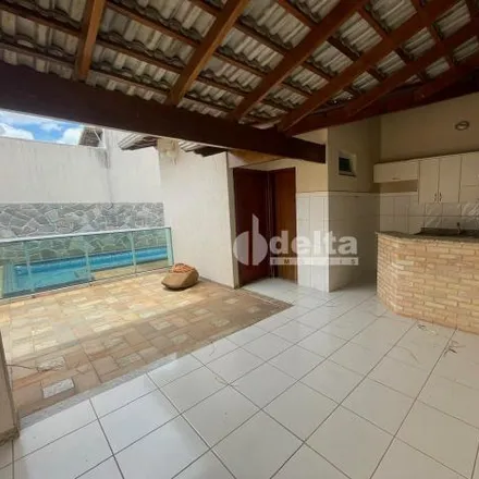 Rent this 3 bed house on Avenida Uirapuru in Cidade Jardim, Uberlândia - MG