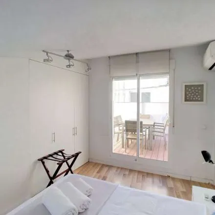 Image 5 - Calle del Carmen, 11, 28013 Madrid, Spain - Apartment for rent