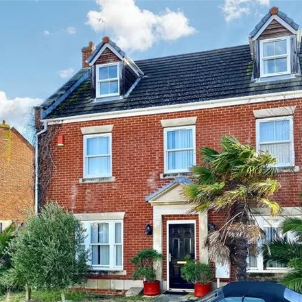 Buy this 6 bed house on Antigua Close in Eastbourne, BN23 5SZ