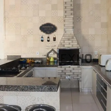 Buy this 4 bed house on Avenida Senador José Lourenço Dias in Bairro Maracanâ, Anápolis - GO