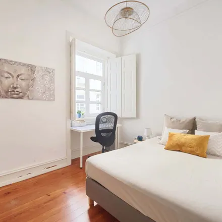 Rent this 7 bed room on Calçada da Tapada 29 in 1300-371 Lisbon, Portugal